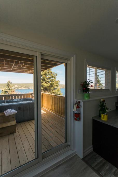 Whale House Guest House Mobile Exterior photo