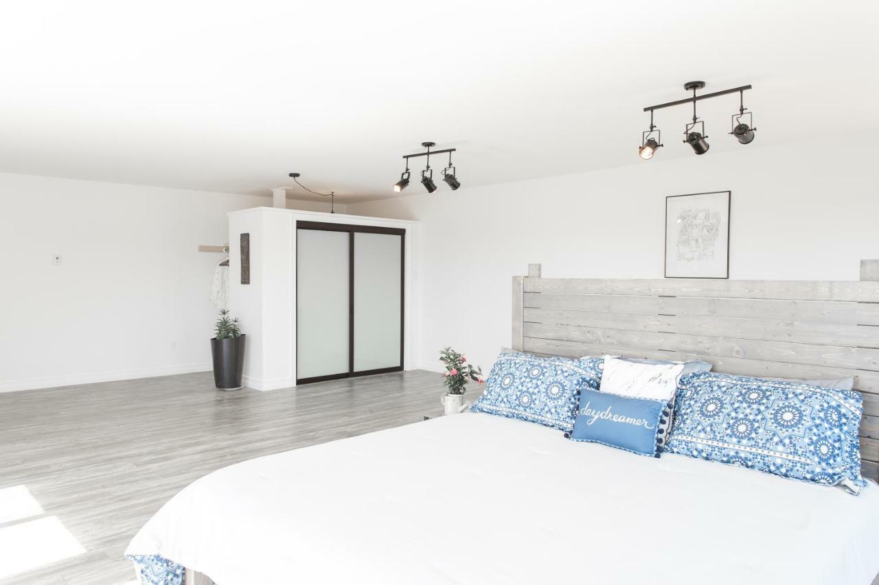 Whale House Guest House Mobile Exterior photo